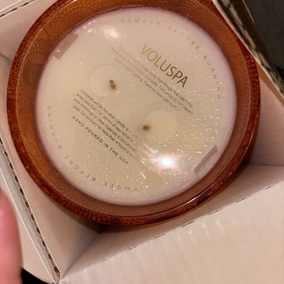 Voluspa Spiced Pumpkin Latte Candle - Picture 4 of 4